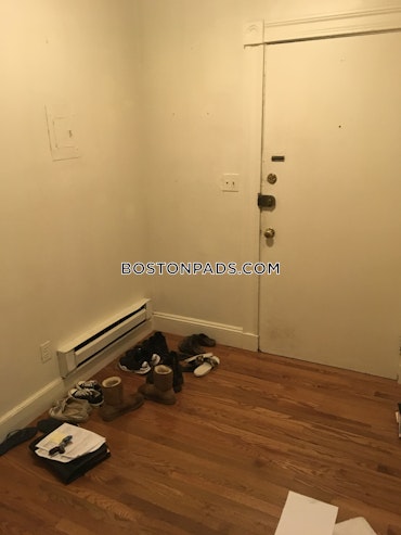 Boston - 0 Beds, 1 Baths
