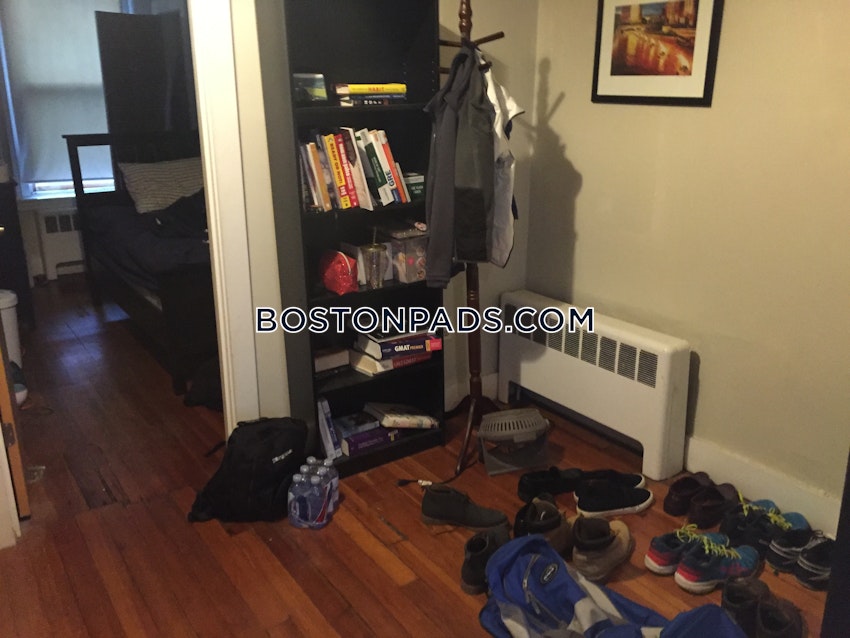 Boston - North End - 2 Beds, 1 Bath - Image 15