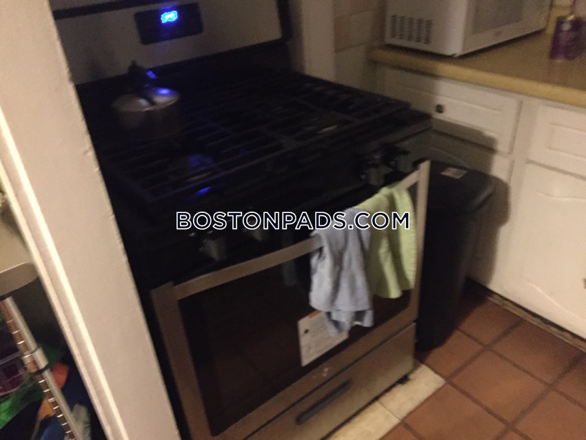 Boston - North End - 2 Beds, 1 Bath - Image 14