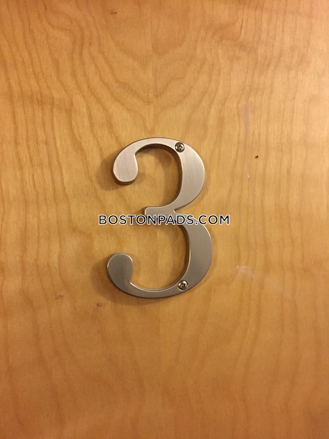 Boston - $3,650+ /mo