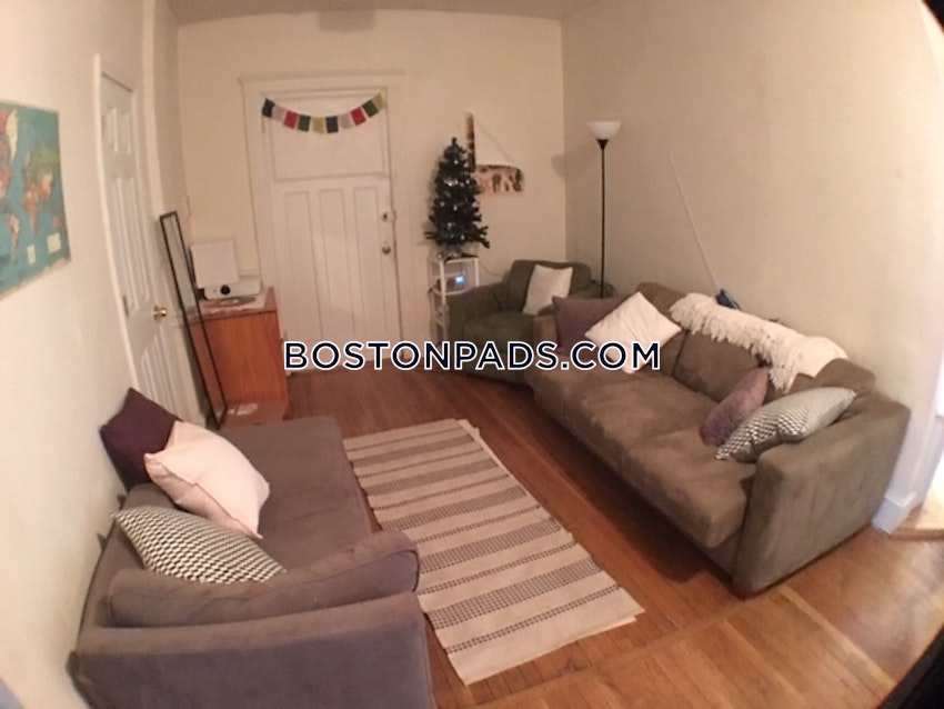 Brookline - Boston University - 4 Beds, 1 Bath - Image 5