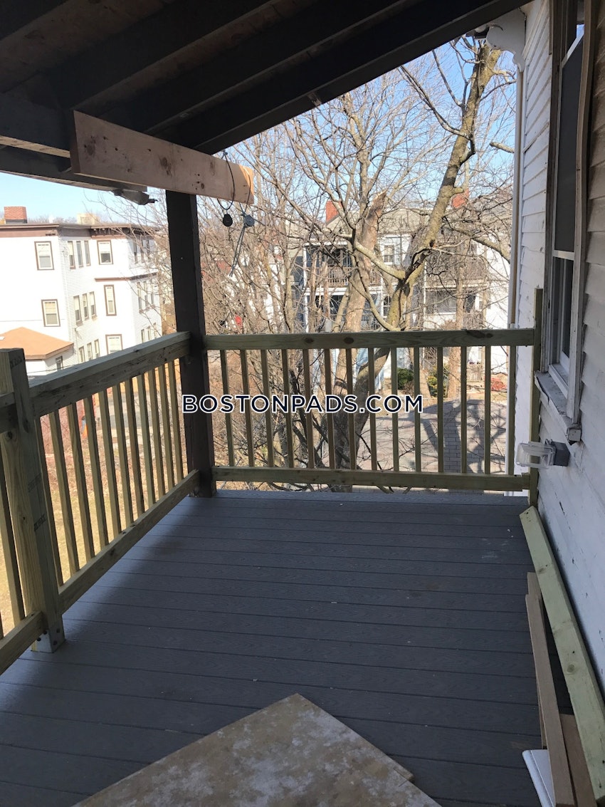 BOSTON - ROXBURY - 4 Beds, 1 Bath - Image 13