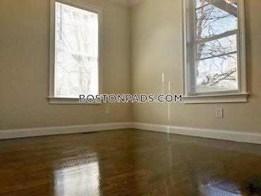 Boston - 4 Beds, 1 Baths
