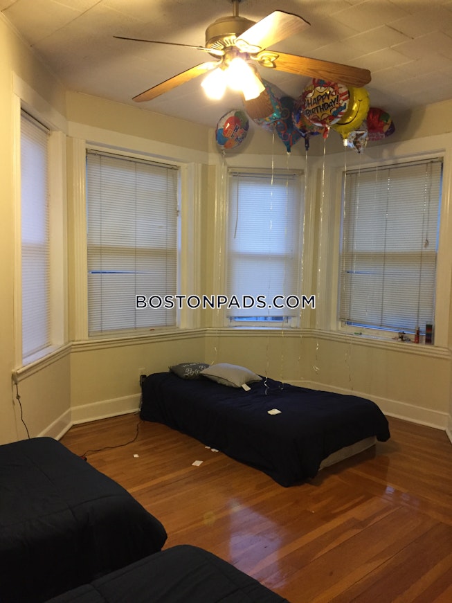 Boston - $2,600+ /mo