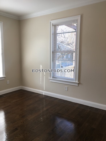 Boston - 4 Beds, 1 Baths