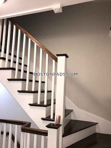 Boston - 4 Beds, 1 Baths