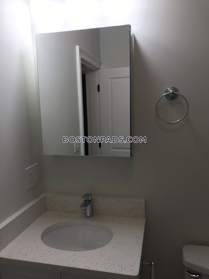 BOSTON - ROXBURY - 4 Beds, 1 Bath - Image 165
