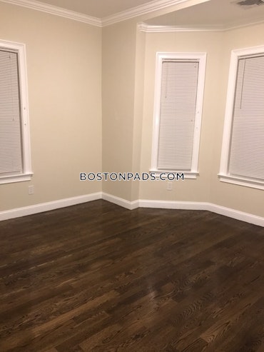 Boston - 4 Beds, 1 Baths