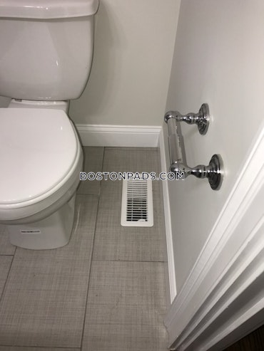 Boston - 4 Beds, 1 Baths