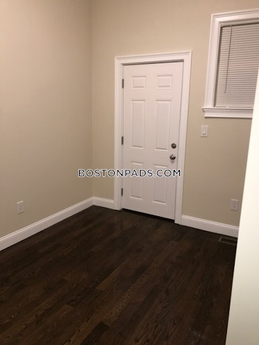 Boston - 4 Beds, 1 Baths