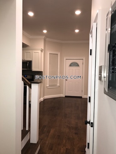 Boston - 4 Beds, 1 Baths