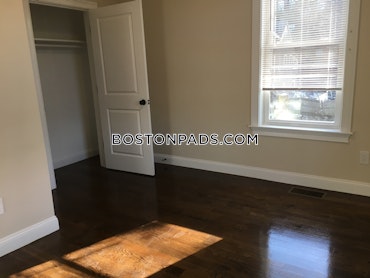 Boston - 4 Beds, 1 Baths