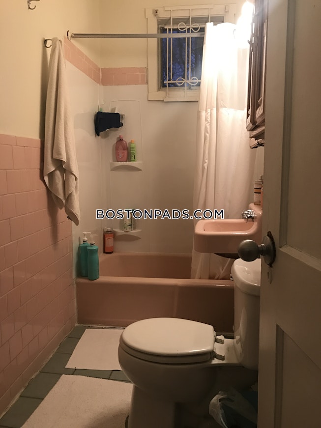 Boston - $2,575+ /mo