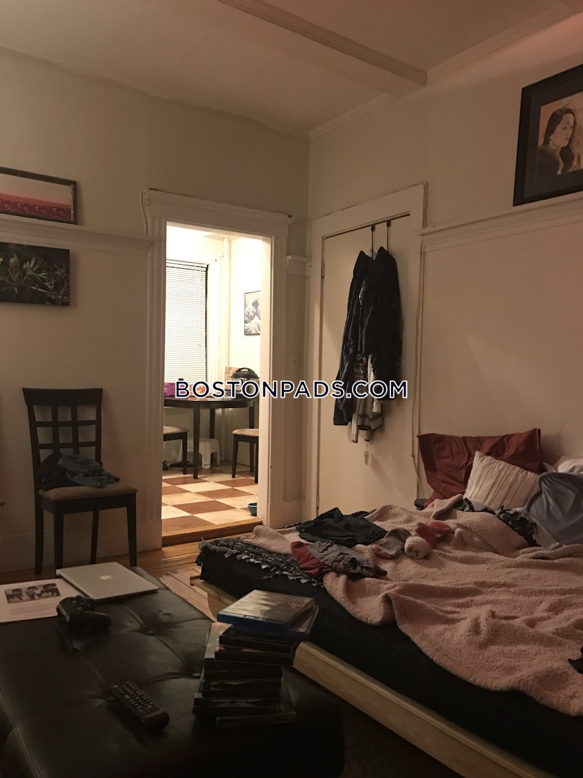 Boston - $2,575+ /month
