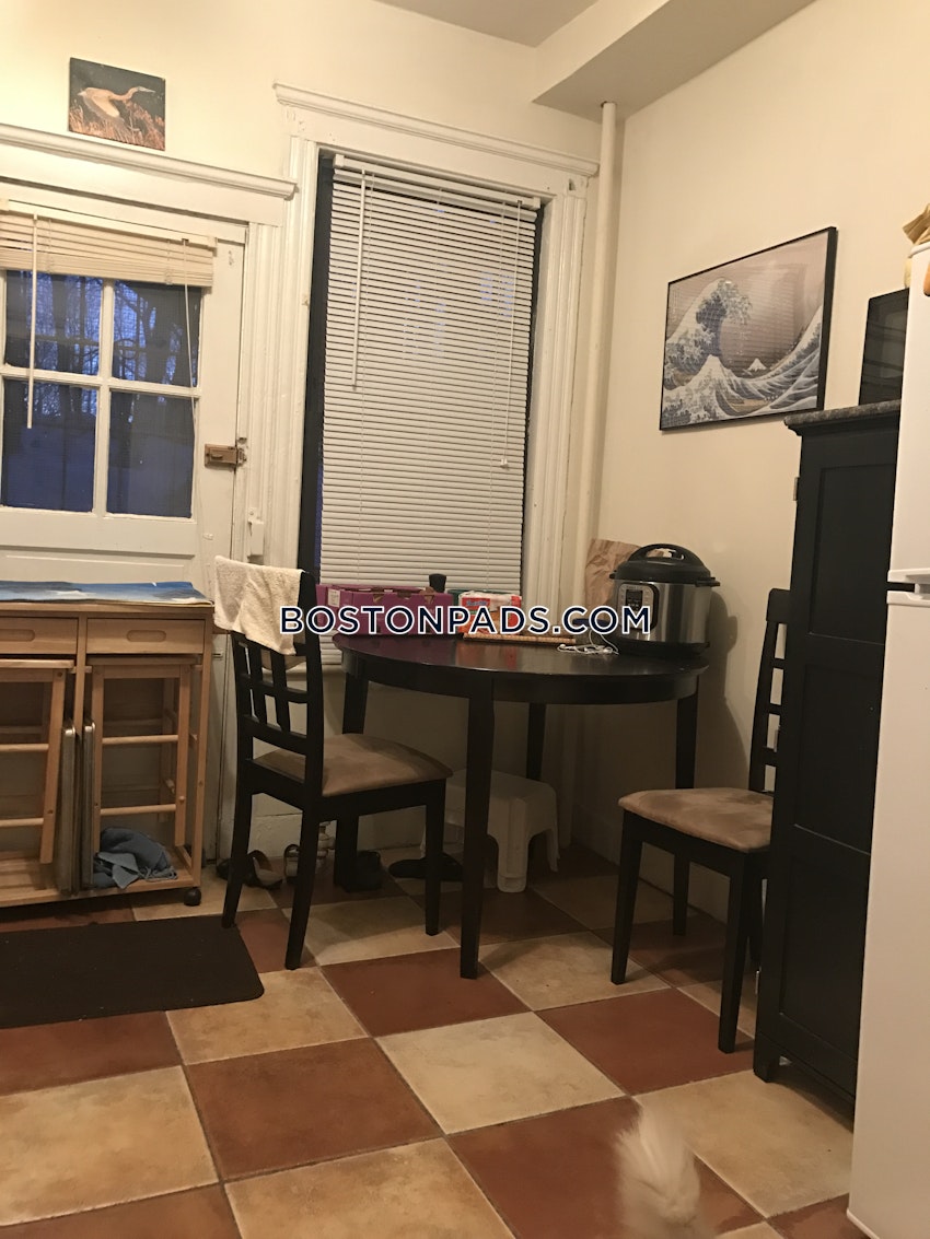BOSTON - ALLSTON/BRIGHTON BORDER - 2 Beds, 1 Bath - Image 9
