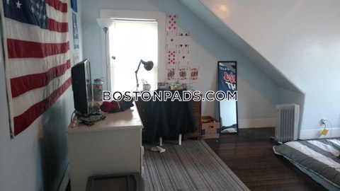 Hillside St. Boston photo 8