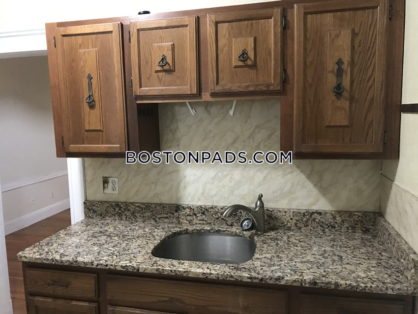 MALDEN - 1 Bed, 1 Bath - Image 3