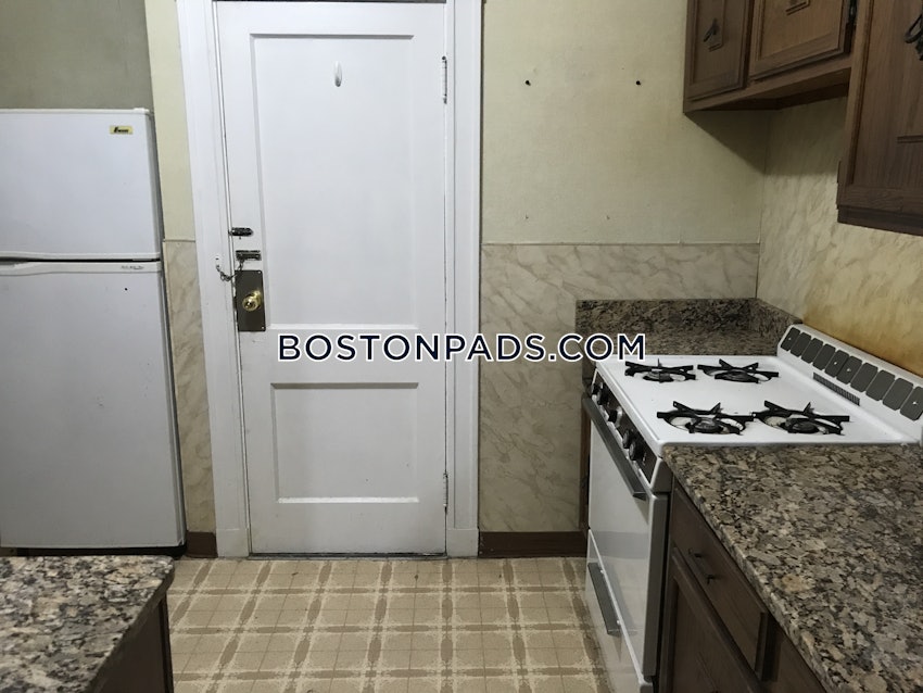 MALDEN - 1 Bed, 1 Bath - Image 5