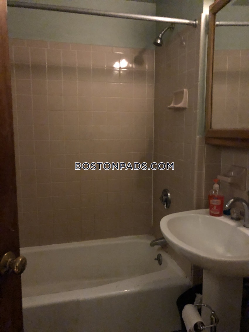 Boston - Northeastern/Symphony - 3 Beds, 1 Bath - Image 37