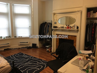 Boston - 2 Beds, 1 Baths