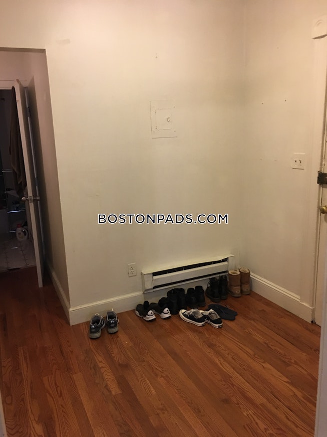 Boston - $2,400+ /mo
