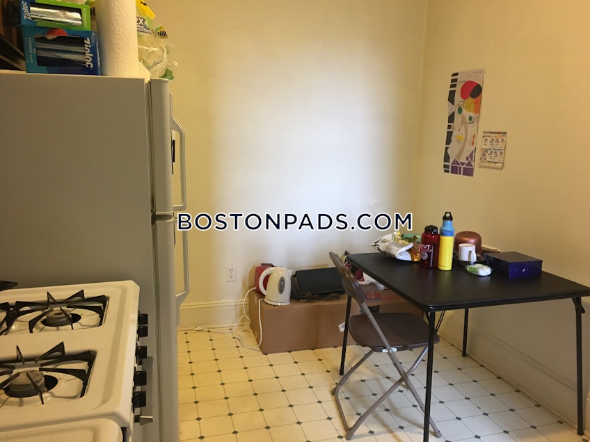 Boston - $2,400+ /month