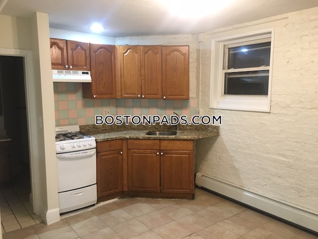 Boston - $2,400+ /mo