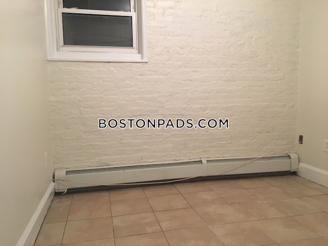 Boston - $2,400+ /mo