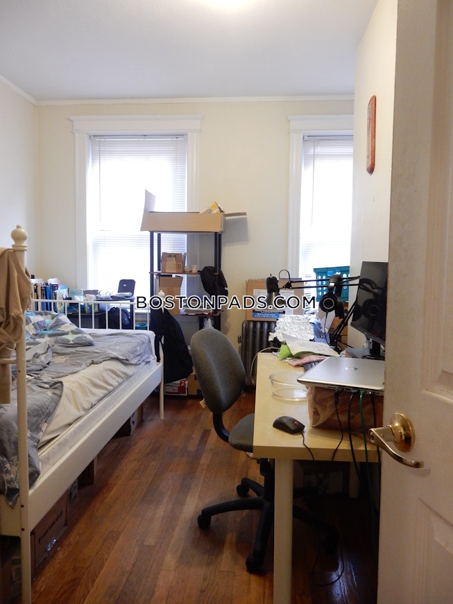 Boston - $3,800+ /mo