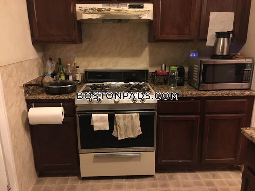 Malden - 1 Bed, 1 Bath - Image 3