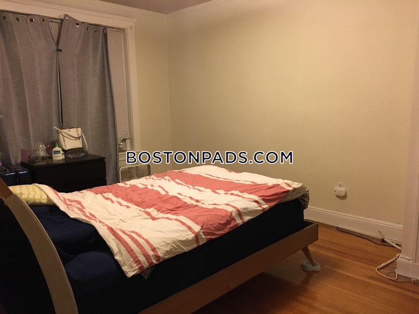 Malden - 1 Bed, 1 Bath - Image 5