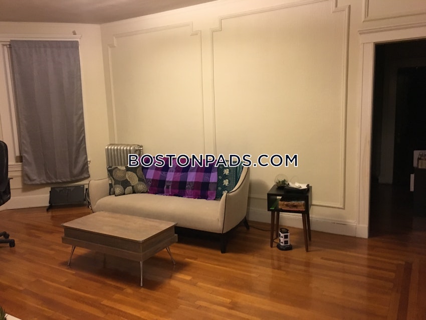 Malden - 1 Bed, 1 Bath - Image 2