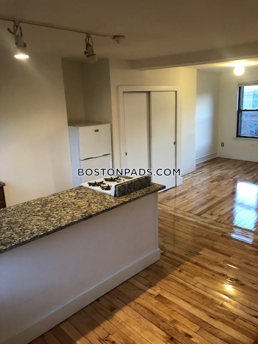 Chelsea - Studio , 1 Bath - Image 12