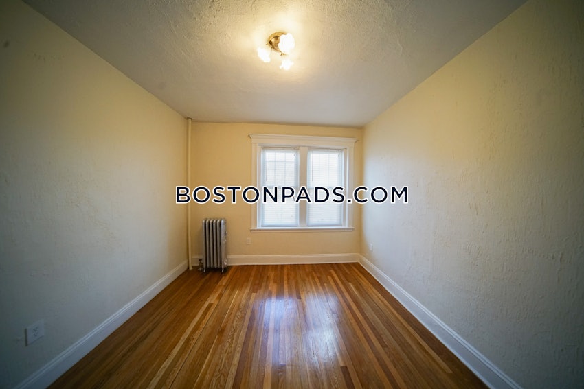 BROOKLINE- WASHINGTON SQUARE - 2 Beds, 1 Bath - Image 11