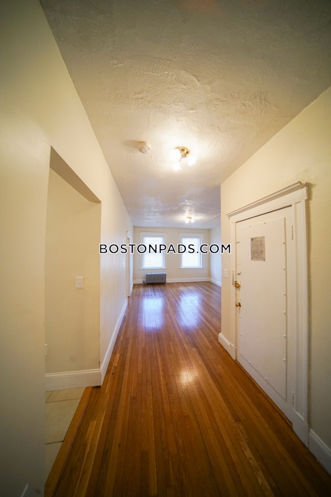 Brookline - $3,600+ /mo