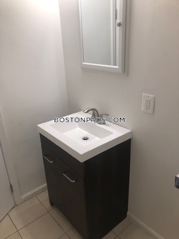 Chelsea - 2 Beds, 1 Baths