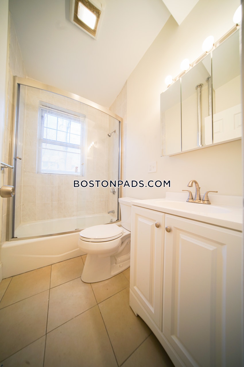 BROOKLINE- WASHINGTON SQUARE - 2 Beds, 1 Bath - Image 17