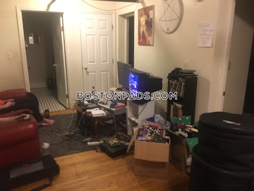 Boston - 4 Beds, 1 Baths