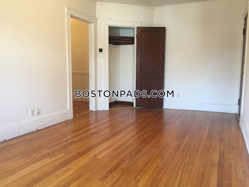 Somerville - Spring Hill - 1 Bed, 1 Bath - Image 3