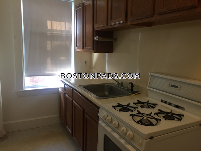 Somerville - $2,400+ /mo