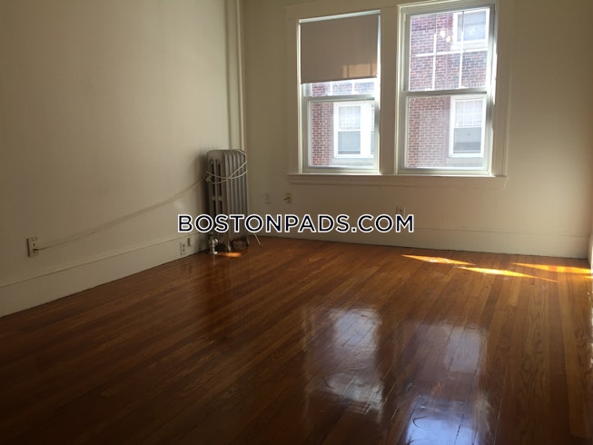 Somerville - $2,400+ /mo