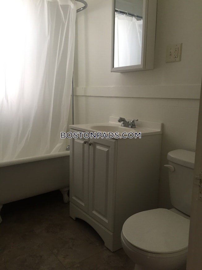 Somerville - $2,600+ /mo