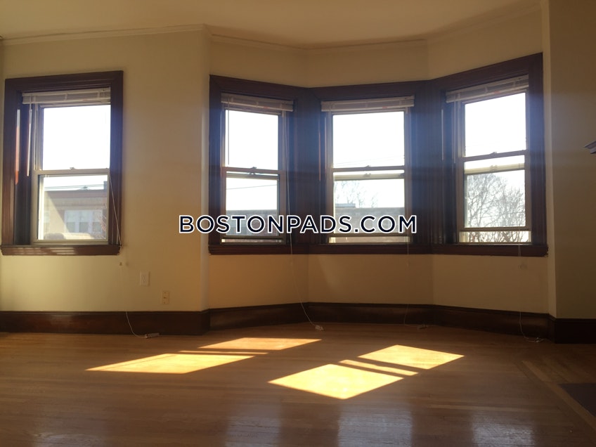 Somerville - $4,200+ /month