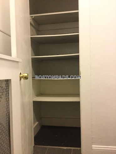 Boston - 4 Beds, 1 Baths