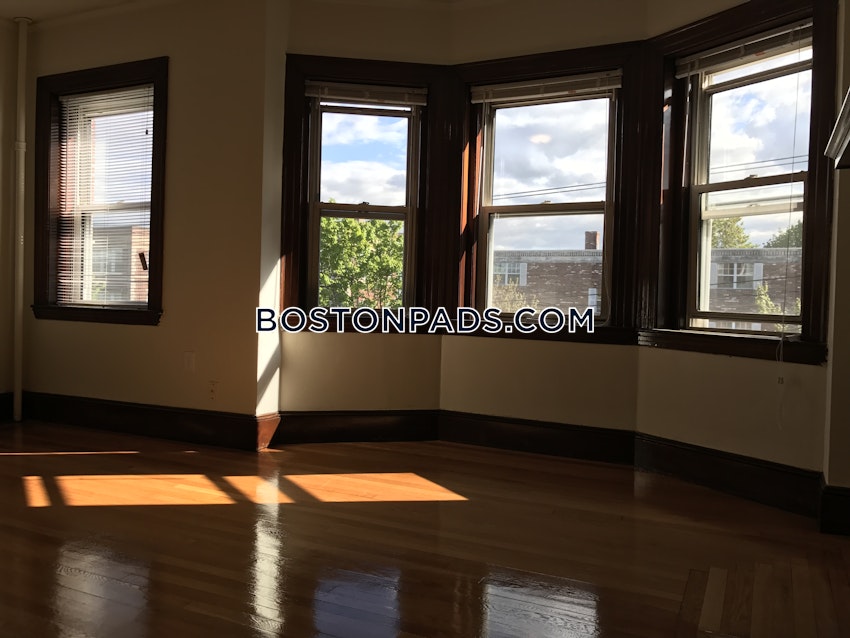 SOMERVILLE - SPRING HILL - 4 Beds, 1 Bath - Image 26