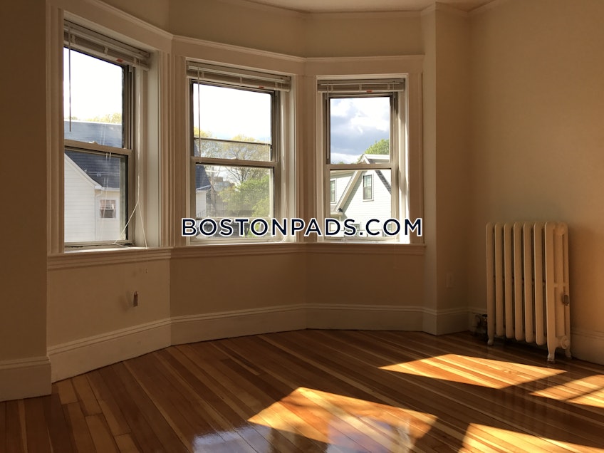 Somerville - $4,200+ /month