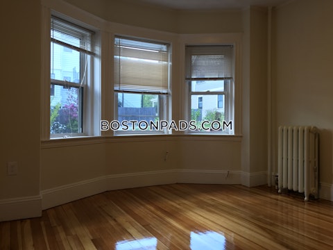 Summer St. Somerville photo 33