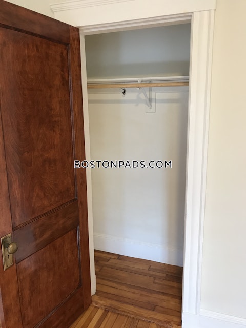 Summer St. Somerville photo 30