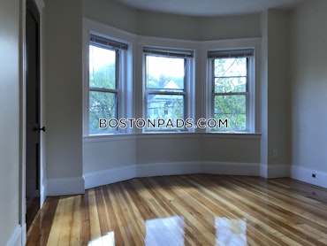 Somerville - 4 Beds, 1 Baths