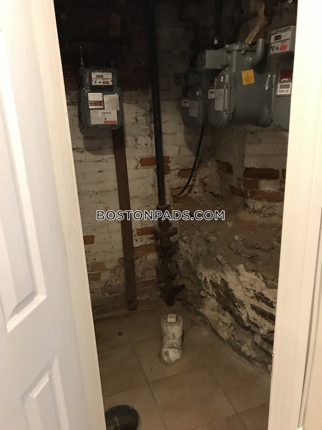 Roxbury Crossing - $2,350+ /mo